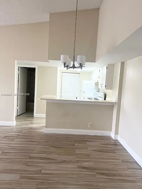 Lakes Of Jacaranda Condo — Photo 4