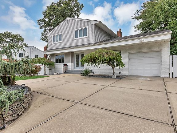 2nd image of 432 Higbie Ln