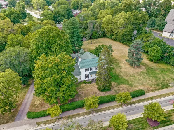 10305 Montgomery Rd, Cincinnati, OH 45242