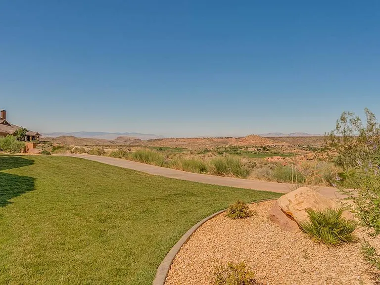 N Coral Ridge Dr — Photo 25