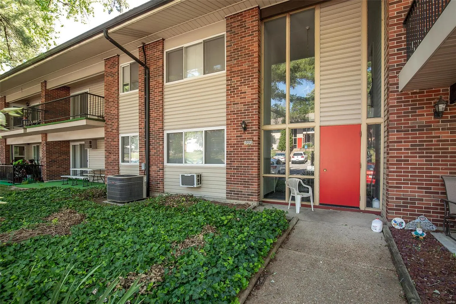 10065 Bunker Hill Dr APT C photo 1