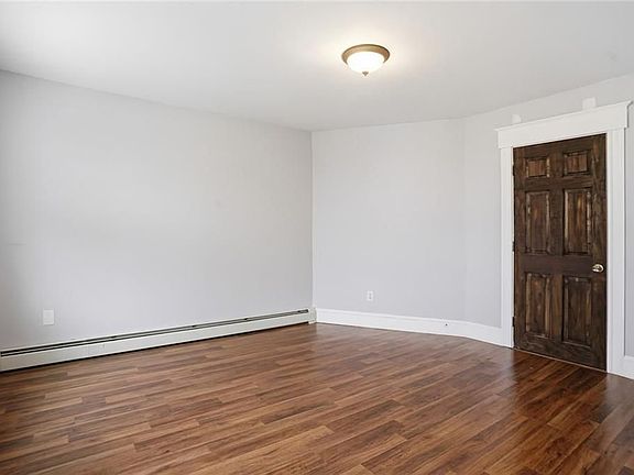 3rd image of 188 Division St #3R