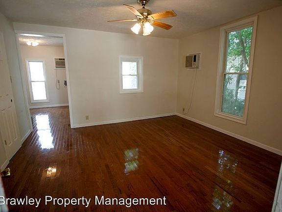 5th image of 411 E 10th St #411