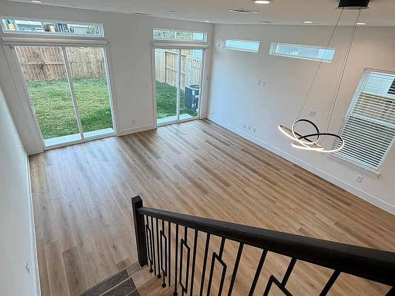 6733 Peerless St — Photo 19