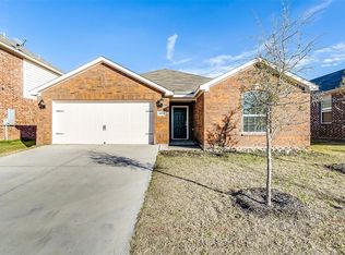 6024 Amber Cliff Ln, Fort Worth, TX 76179