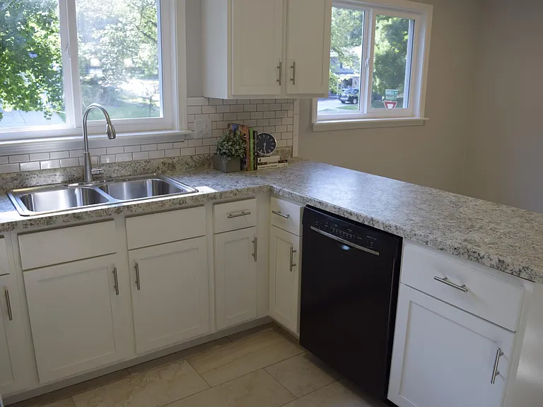 7631 Walcott St — Photo 10