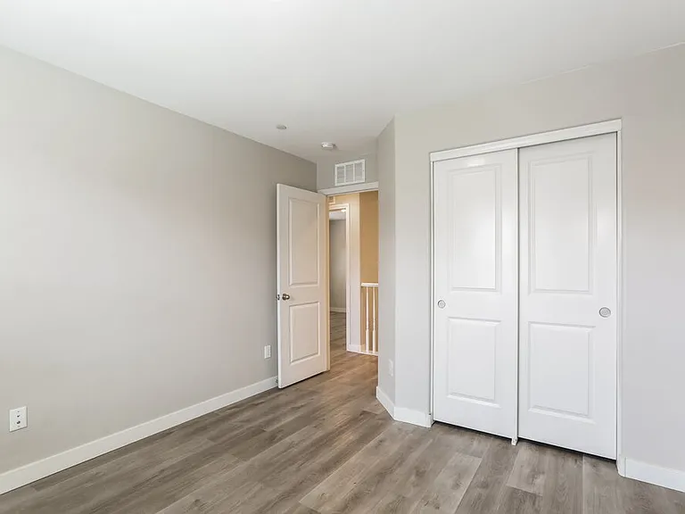 7563 Bethel Cove Ct — Photo 15