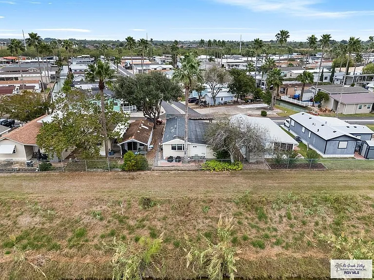 70 Palm Ln — Photo 21