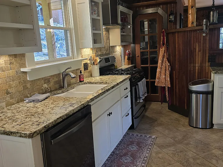 10 Vine St — Photo 7