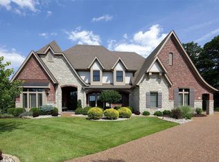 16787 Eagle Bluff Ct, Chesterfield, MO