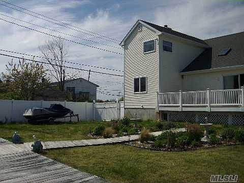 2nd image of 8 Fairlawn Ct