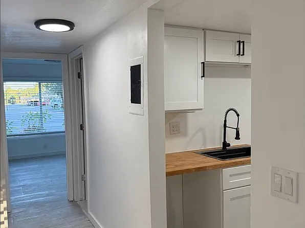 2611 Pine Lake Ter Unit A, Sarasota, FL 34237