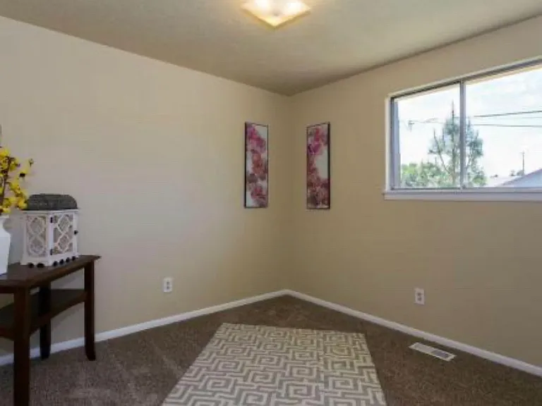 3416 W Dill Dr — Photo 4