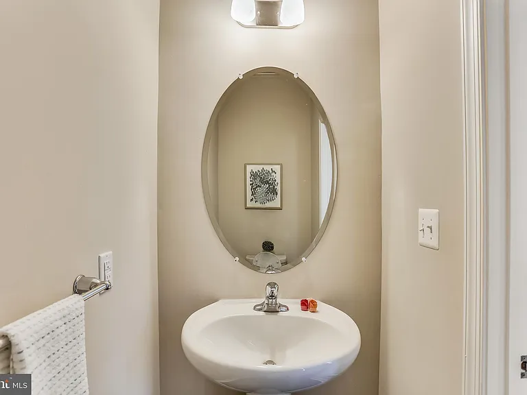 925 Dorchester Cove Rd — Photo 21