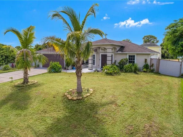 3907 27th ST SW, LEHIGH ACRES, FL 33976