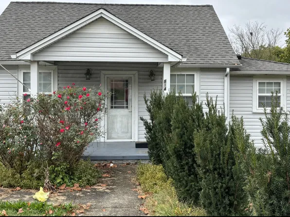 814 S McCrary St, Woodbury, TN 37190