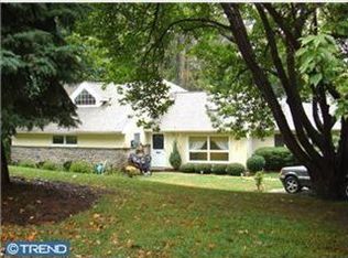 1208 Greentree Ln, Narberth, PA 19072