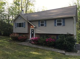2185 Hill Rd, Effort, PA 18330
