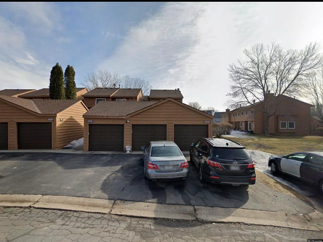 3238 Evergreen Dr — Photo 1
