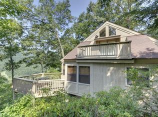 191 Sunset Rdg, Whittier, NC 28789