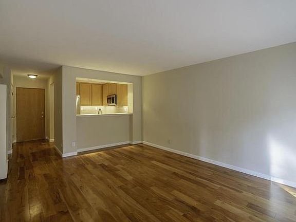 5th image of 309 Por La Mar Cir