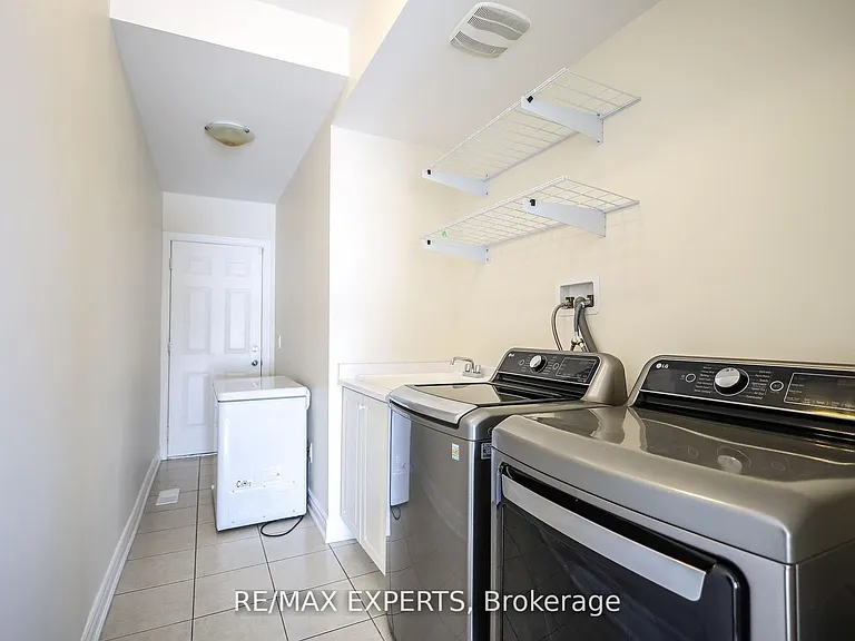 27 Hogan Manor Dr — Photo 39