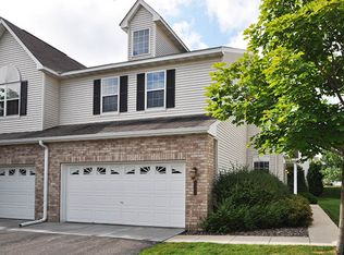 9333 Rath Pl, Eden Prairie, MN 55347