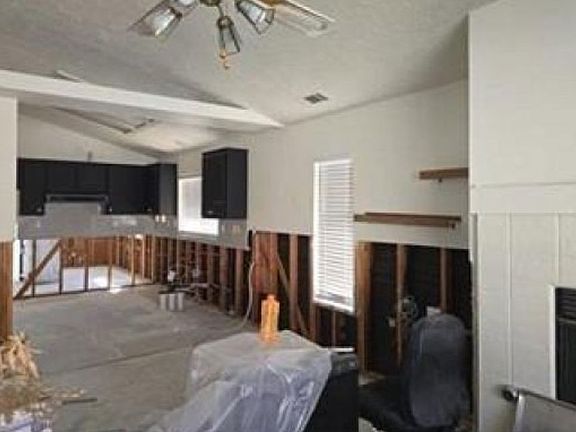4th image of 13000 Palos Grande Dr