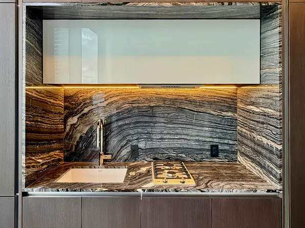 125 Greenwich Street image 7 of 19