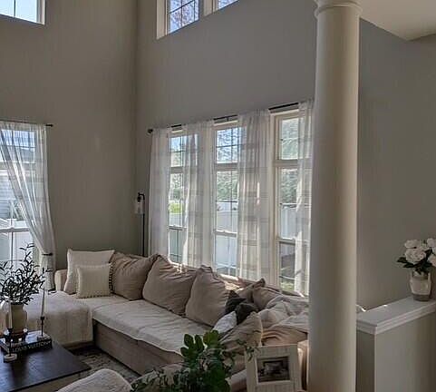 2nd image of 381 Leeward Road