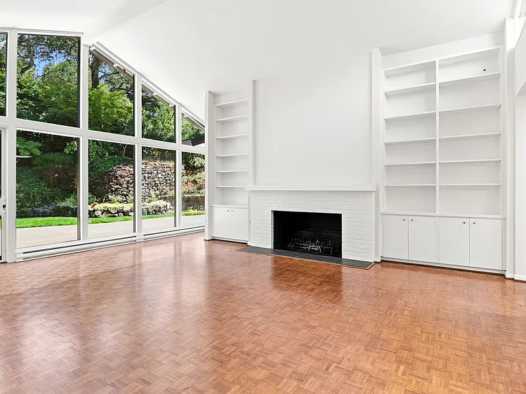 820 Eucalyptus Ave — Photo 47