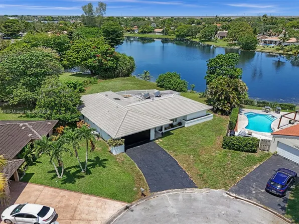 11957 NW 26th Pl, Coral Springs, FL 33065