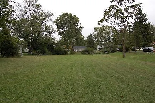 2N333 Pearl Ave photo 1