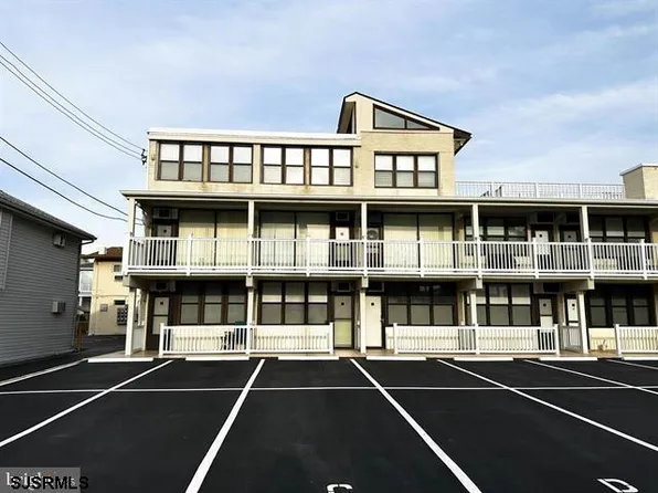 9415 Pacific Ave #43, Margate City, NJ 08402