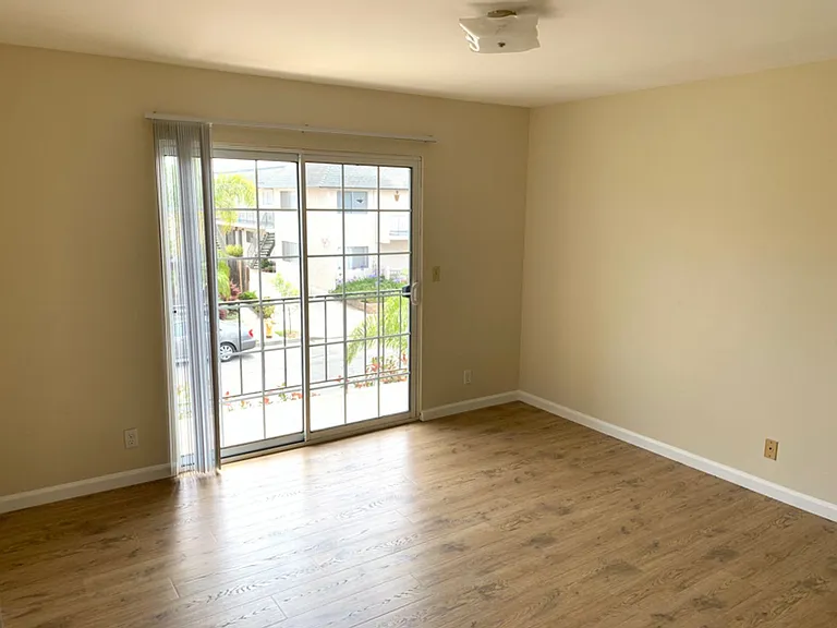 399 Ellwood Beach Dr — Photo 38