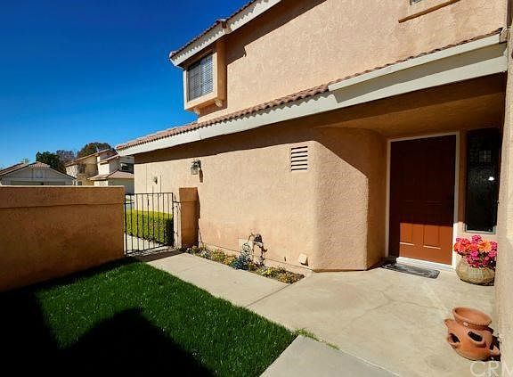 Front  entrance leading to back yard