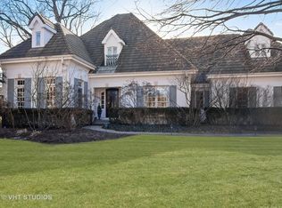 2064 W Wiesbrook Rd, Wheaton, IL 60189