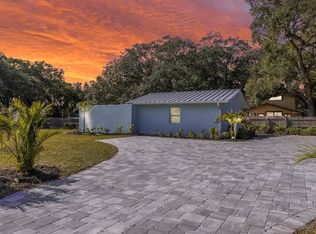 905 N Tropical Trl, Merritt Island, FL 32953