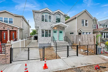 139-20 Glassboro Avenue in Jamaica