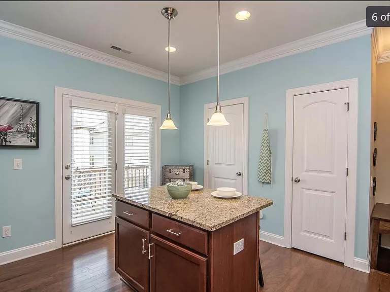 1424 Providence Green Ln — Photo 5