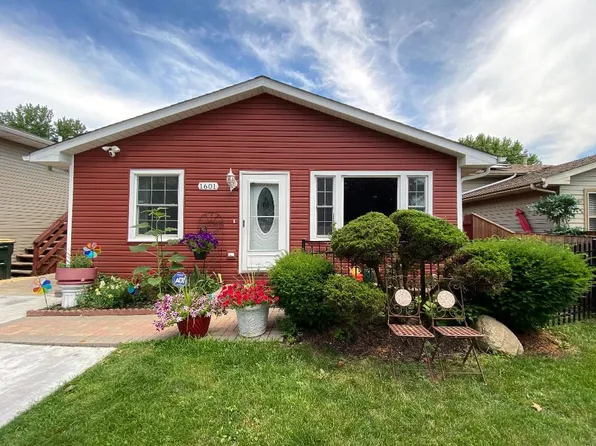 1601 Cherokee Dr, Round Lake Beach, IL 60073