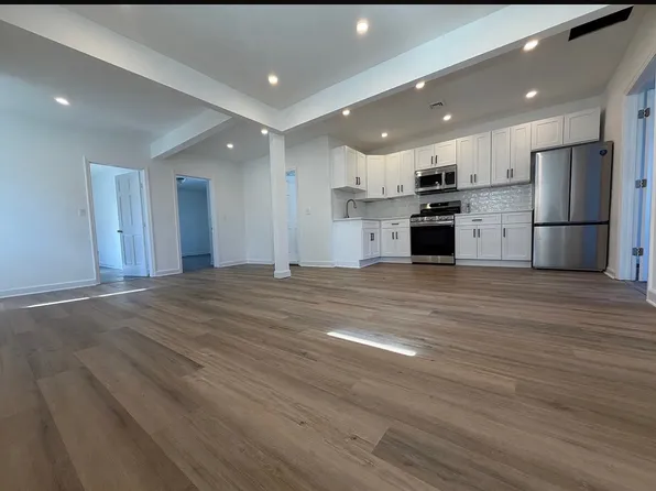 30 Dora St #2, Stamford, CT 06902