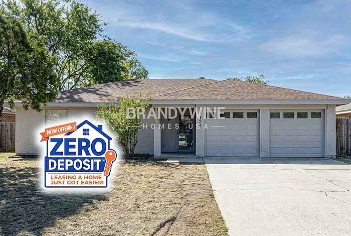 3 bed, 2.0 bath, 1301 sqft, $2,340 — Photo 1