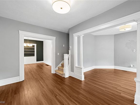 3rd image of 1464 W 75th St