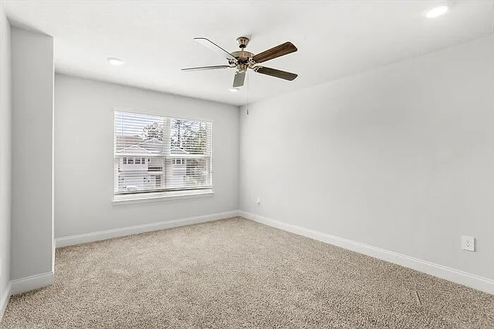 12314 Sinclair Dr — Photo 11
