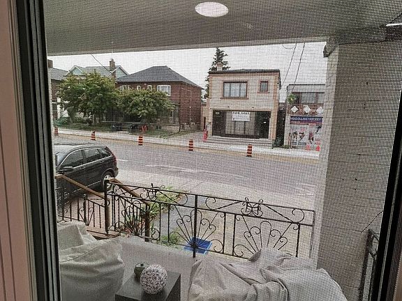 4th image of 659 Vaughan Rd #2