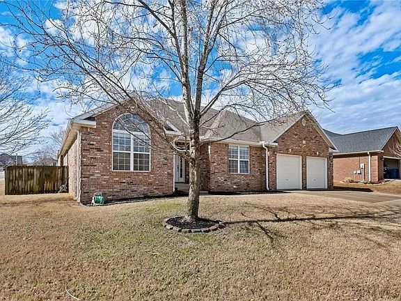 2nd image of 3804 Kestrel Dr