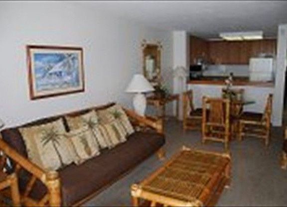 5th image of 75-6106 Alii Dr #307