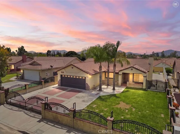 15363 Holly Dr, Fontana, CA 92335