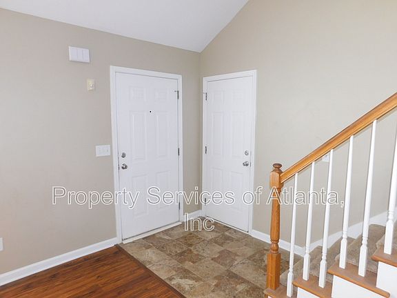 2nd image of 202 Woodland Way